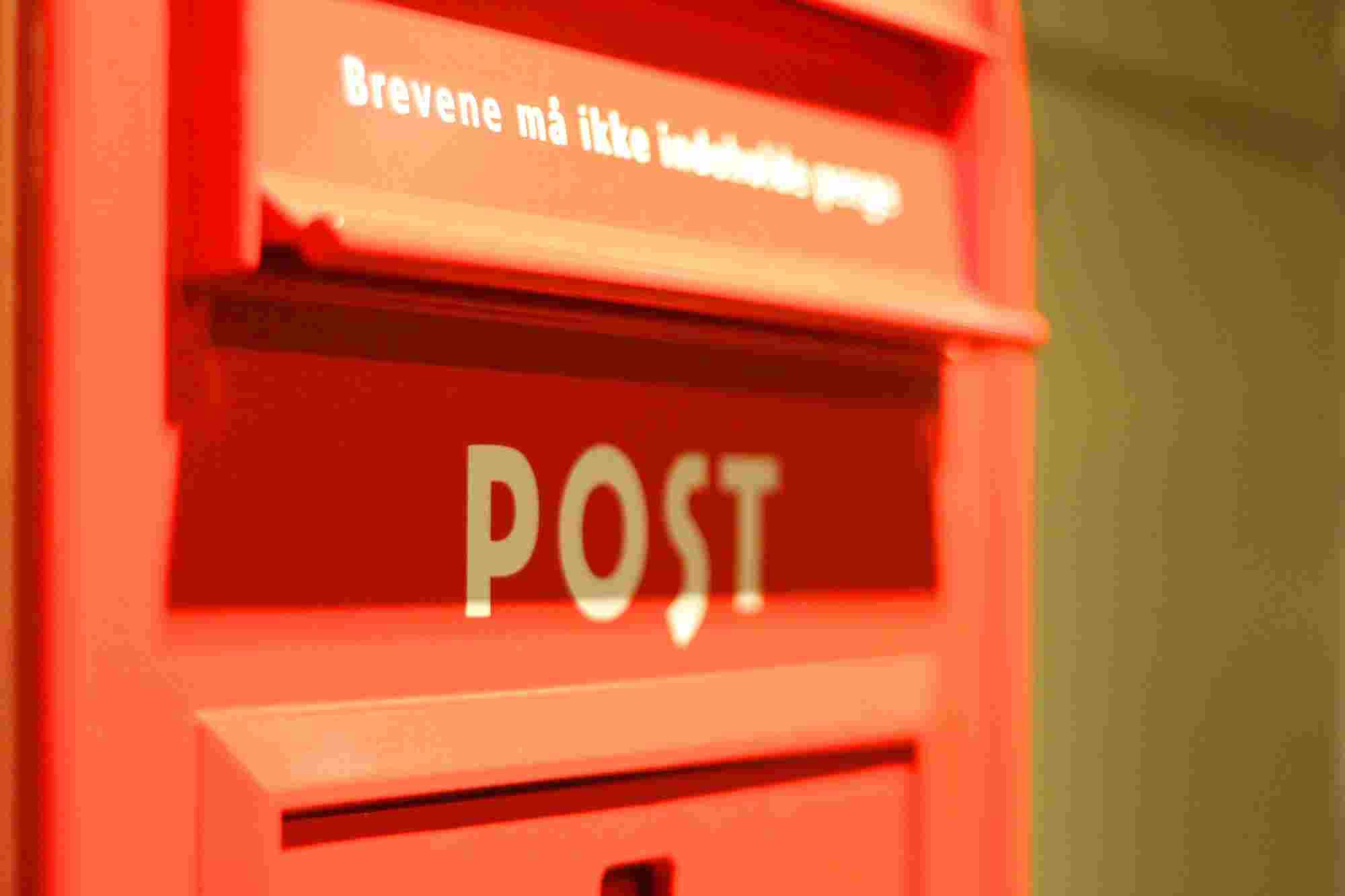 Unik mulighed: 200 ikoniske røde postkasser fra PostNord til salg på ...